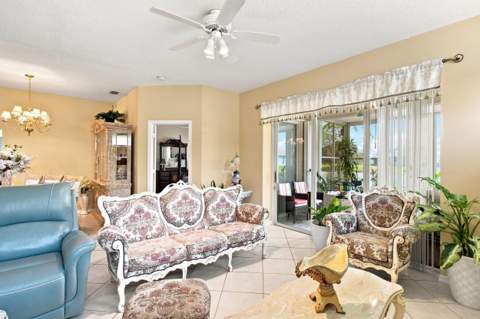 532 NW Portofino Lane, Port St. Lucie FL - photo 15 of 61