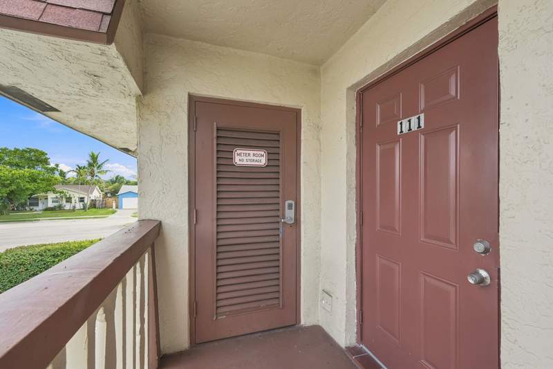 2 bedroom Condominium at 9200 SW 3rd Street #111, Sandalfoot Squire Condo, Boca Raton — photo 3