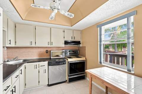 9200 SW 3rd Street #111, Boca Raton FL - photo 9 of 24