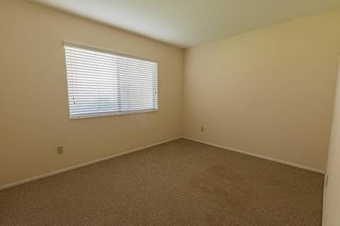 1566 SE Dewberry Court, Port St. Lucie FL - photo 17 of 37