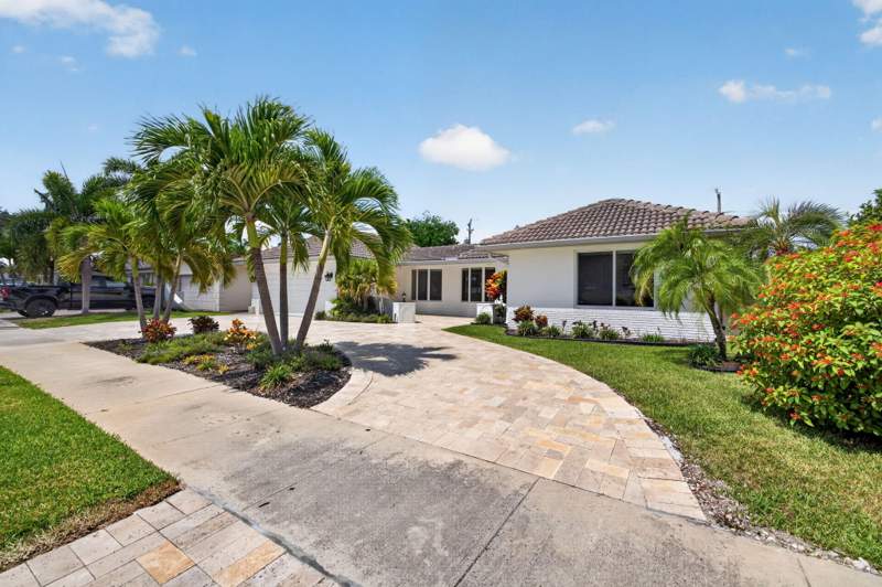 4 bedroom Single Family Residence at 6351 NE 22nd Avenue, Imperial Point 2 Sec, Fort Lauderdale — photo 4