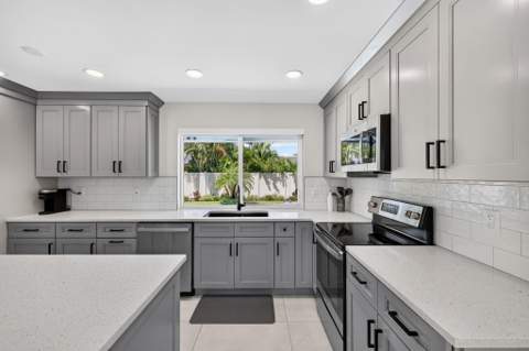 6351 NE 22nd Avenue, Fort Lauderdale FL - photo 19 of 63