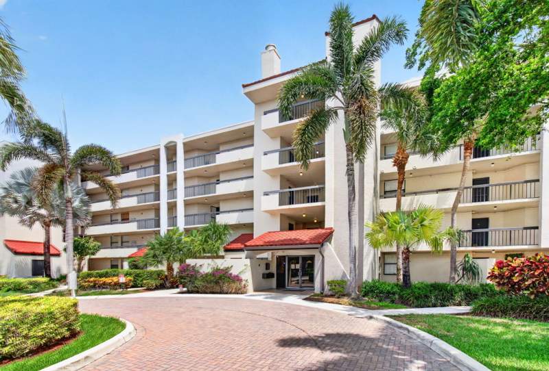 2 bedroom Condominium at 825 Egret Circle #504, LAVERS RESORT & RACQUET CLUB, Delray Beach — photo 2