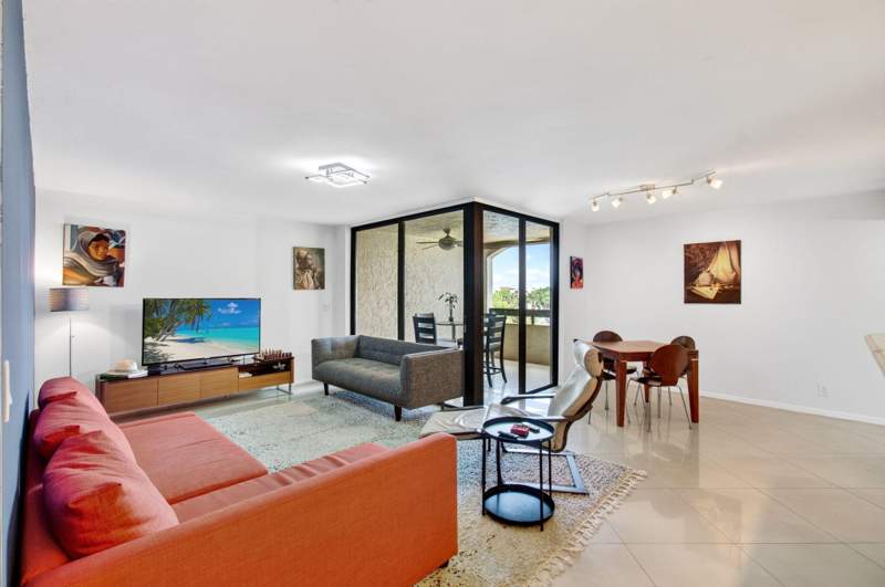 2 bedroom Condominium at 825 Egret Circle #504, LAVERS RESORT & RACQUET CLUB, Delray Beach — photo 1