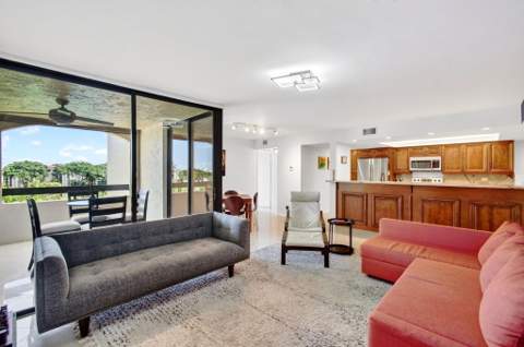 825 Egret Circle #504, Delray Beach FL - photo 8 of 35