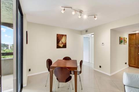825 Egret Circle #504, Delray Beach FL - photo 10 of 35