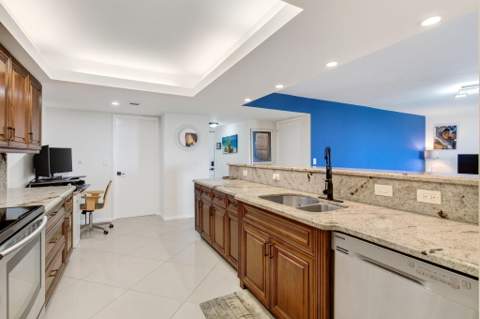 825 Egret Circle #504, Delray Beach FL - photo 6 of 35