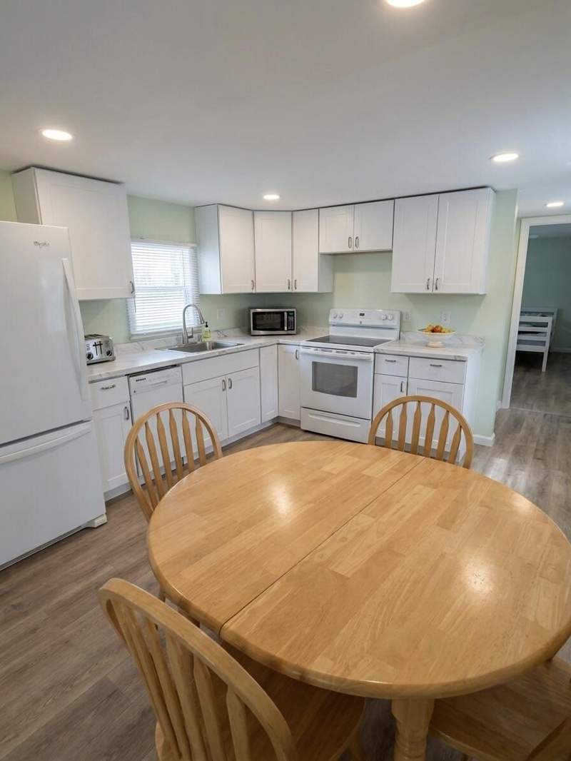 2 bedroom Manufactured Home at 2407 NW 20th Avenue, sand & sea village, Boynton Beach — photo 2
