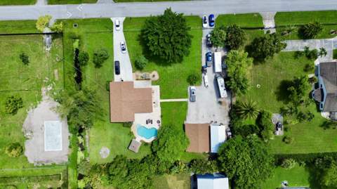 8645 Pinto Drive, Lake Worth FL - photo 12 of 41