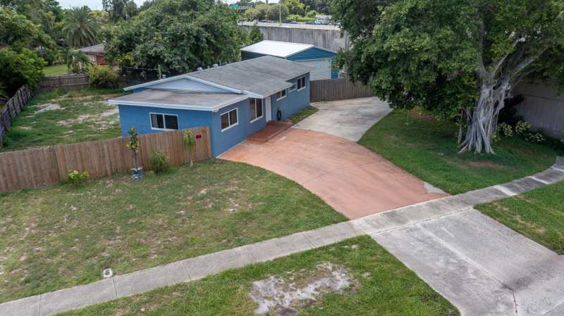 3 bedroom Single Family Residence at 1446 W Drew Street, Lantana Heights 7, Lantana — photo 1