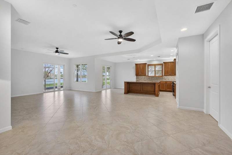 2 bedroom Condominium at 111 Tresana Boulevard #29, Jupiter Country Club Condo II, Jupiter — photo 4