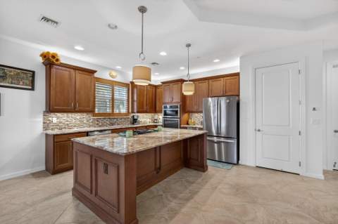 111 Tresana Boulevard #29, Jupiter FL - photo 10 of 52