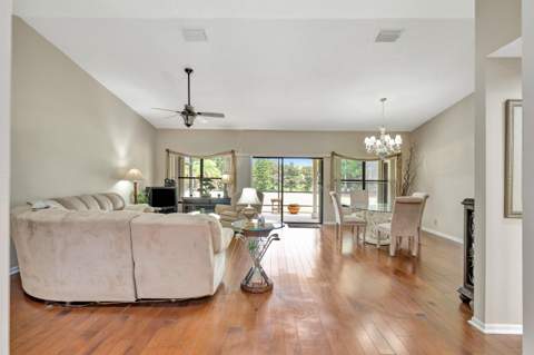 108 Lexington Drive, Royal Palm Beach FL - photo 7 of 76