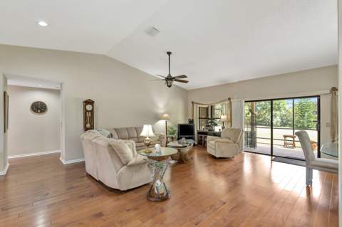 108 Lexington Drive, Royal Palm Beach FL - photo 6 of 76