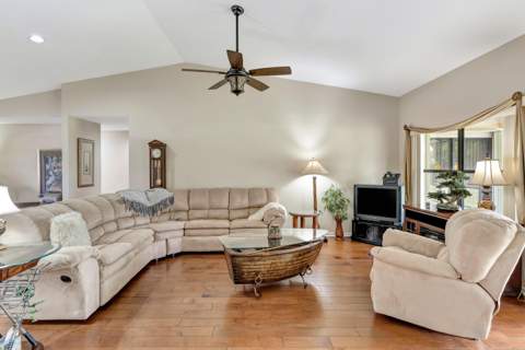 108 Lexington Drive, Royal Palm Beach FL - photo 8 of 76