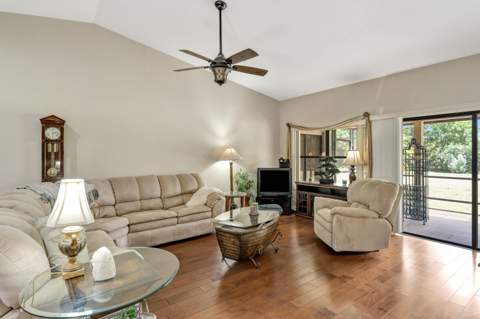 108 Lexington Drive, Royal Palm Beach FL - photo 9 of 76