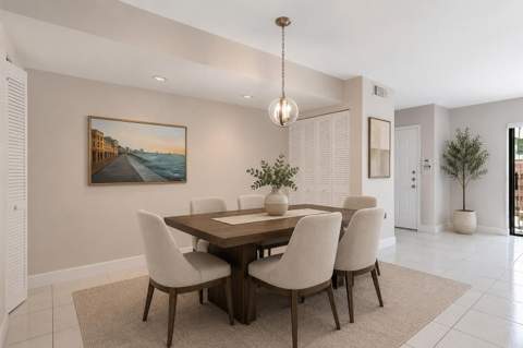 3015 Oaktree Lane #Unit 277, Hollywood FL - photo 10 of 69