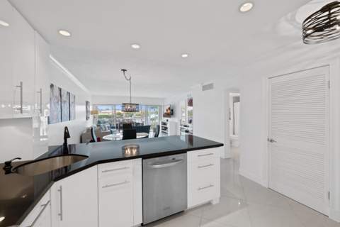 400 N Federal Highway #315, Deerfield Beach FL - photo 8 of 57