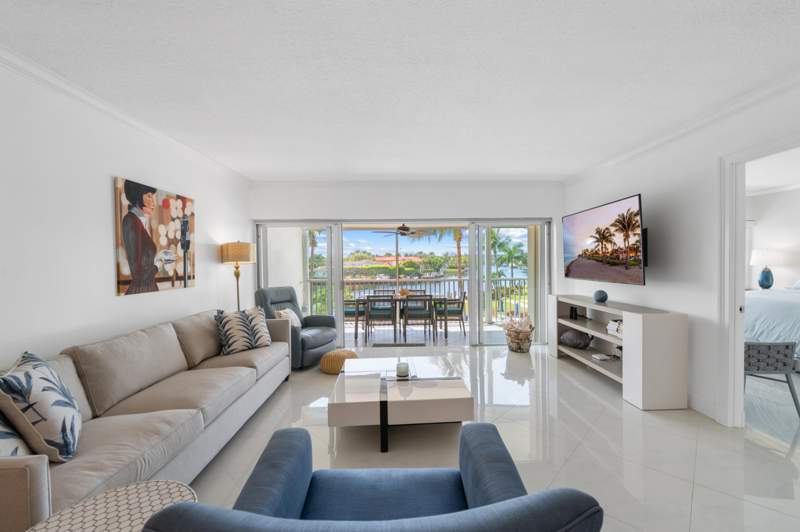 2 bedroom Condominium at 400 N Federal Highway #315, River House Towers Condo, Deerfield Beach — photo 2