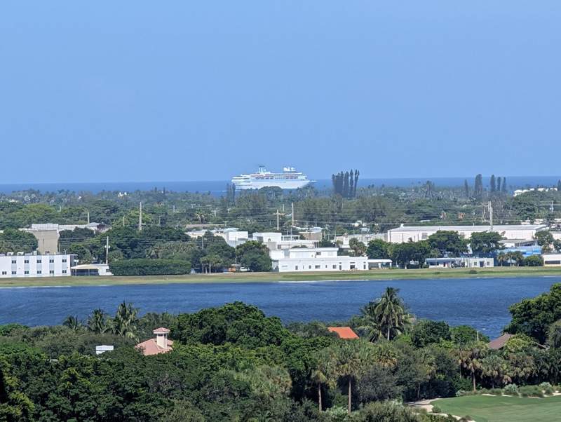 2 bedroom Condominium at 2450 Presidential Way #1606, Envoy Condo, West Palm Beach — photo 3