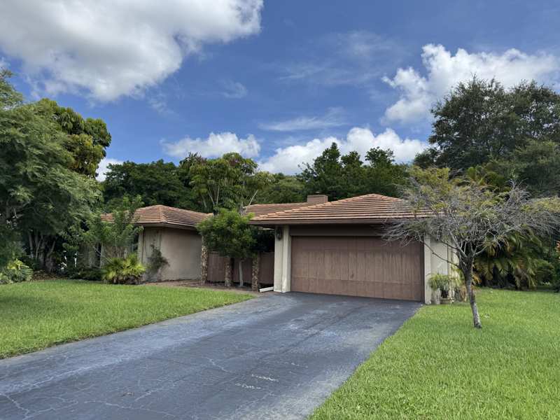 4 bedroom Single Family Residence at 11287 Woodchuck Lane, Cimarron Sec Two, Boca Raton — photo 1