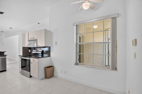 9527 Cherry Blossom Court, Boynton Beach FL - photo 17 of 79