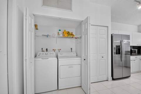 9527 Cherry Blossom Court, Boynton Beach FL - photo 19 of 79