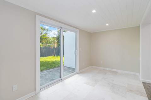 431 52nd Street, West Palm Beach FL - photo 16 of 37