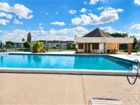 3051 Sunrise Lakes Drive #203, Sunrise FL - photo 17 of 23