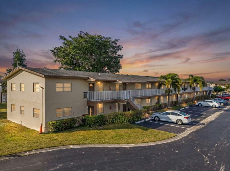 2 bedroom Condominium at 601 NW 78th Terrace #203, Oriole Gardens Two 53 Condo, Margate — photo 3