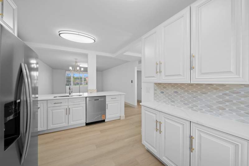 1 bedroom Condominium at 370 NW 76th Avenue #204, Palm Lakes Condo, Margate — photo 5