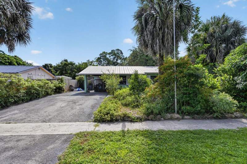 3 bedroom Single Family Residence at 303 S Delaware Boulevard, Jupiter River Estates Replat, Jupiter — photo 5