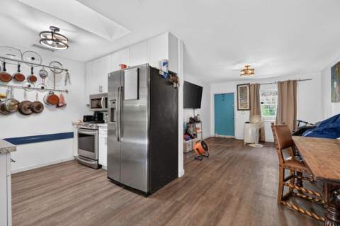 303 S Delaware Boulevard, Jupiter FL - photo 9 of 49