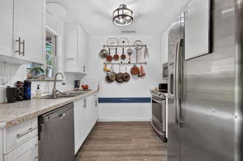 303 S Delaware Boulevard, Jupiter FL - photo 11 of 49