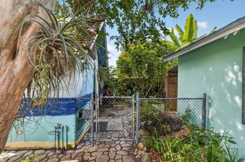 303 S Delaware Boulevard, Jupiter FL - photo 24 of 49