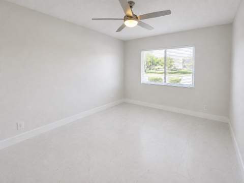 1115 Lake Terrace #208, Boynton Beach FL - photo 15 of 17
