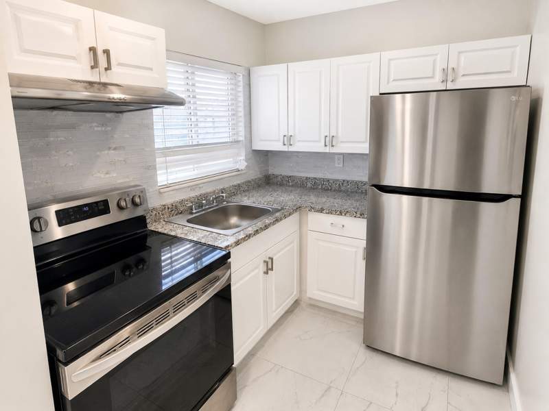 1 bedroom Condominium at 1115 Lake Terrace #208, Leisureville Lake Condo, Boynton Beach — photo 5