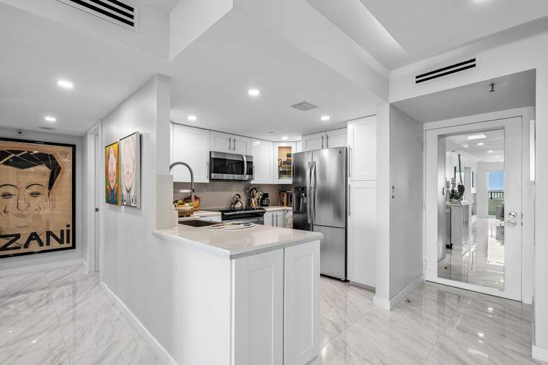 2 bedroom Condominium at 3912 S Ocean Boulevard #Ph-1, Regency Highland Club Condo, Highland Beach — photo 5