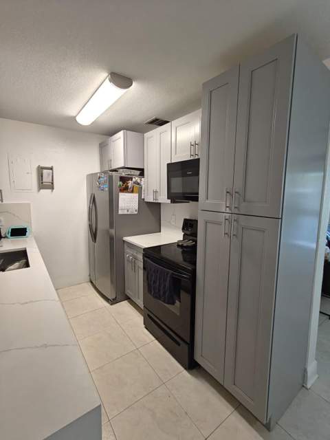 324 Mid Pines Road, Palm Springs FL - photo 9 of 18