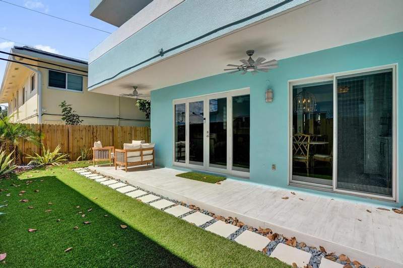 2 bedroom Condominium at 4549 N Ocean Drive #1, Lbs 5 Condo, Lauderdale-By-The-Sea — photo 3