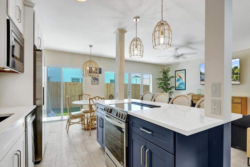 2 bedroom Condominium at 4549 N Ocean Drive #1, Lbs 5 Condo, Lauderdale-By-The-Sea — photo 5