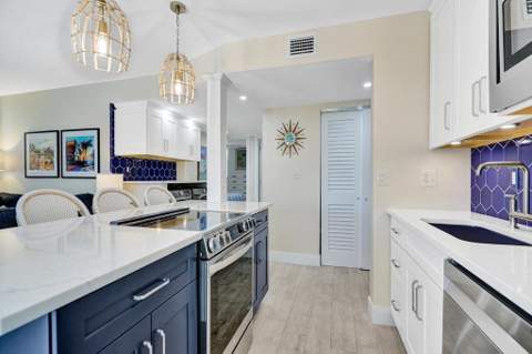 4549 N Ocean Drive #1, Lauderdale-By-The-Sea FL - photo 13 of 40