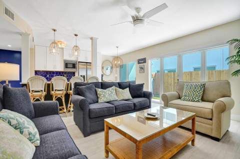 4549 N Ocean Drive #1, Lauderdale-By-The-Sea FL - photo 15 of 40