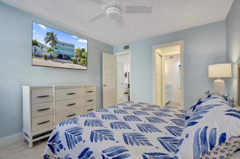4549 N Ocean Drive #1, Lauderdale-By-The-Sea FL - photo 22 of 40