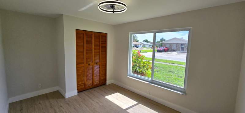 3 bedroom Single Family Residence at 303 SW 33rd Terrace, West Deerfield Beach, Deerfield Beach — photo 4