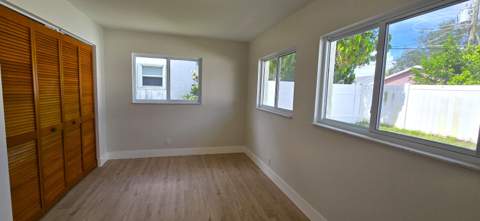 303 SW 33rd Terrace, Deerfield Beach FL - photo 6 of 11
