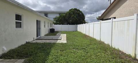 303 SW 33rd Terrace, Deerfield Beach FL - photo 11 of 11