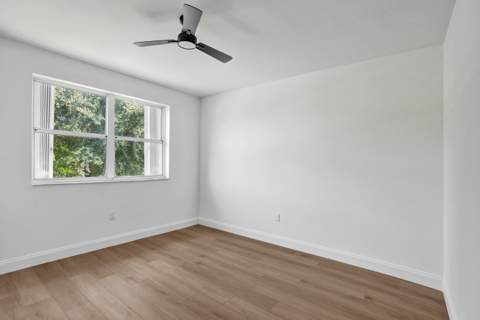 9740 SW 14th Street, Pembroke Pines FL - photo 15 of 36