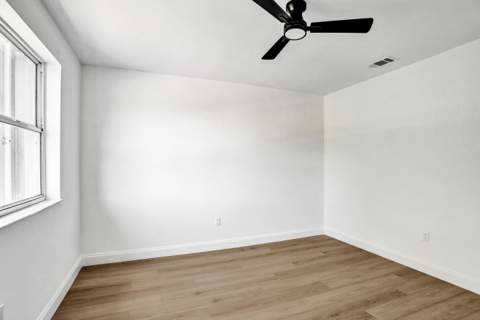 9740 SW 14th Street, Pembroke Pines FL - photo 19 of 36