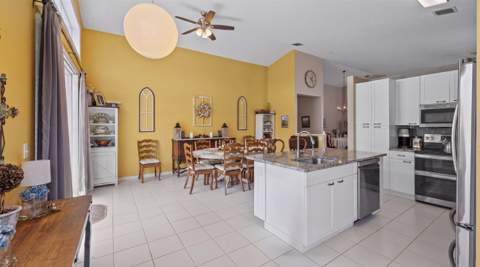 7865 Rockport Circle, Lake Worth FL - photo 13 of 34
